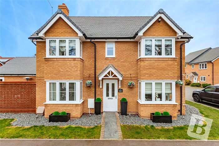 3 Bedroom Detached House For Sale In Pippin Road, Ongar, Essex, CM5