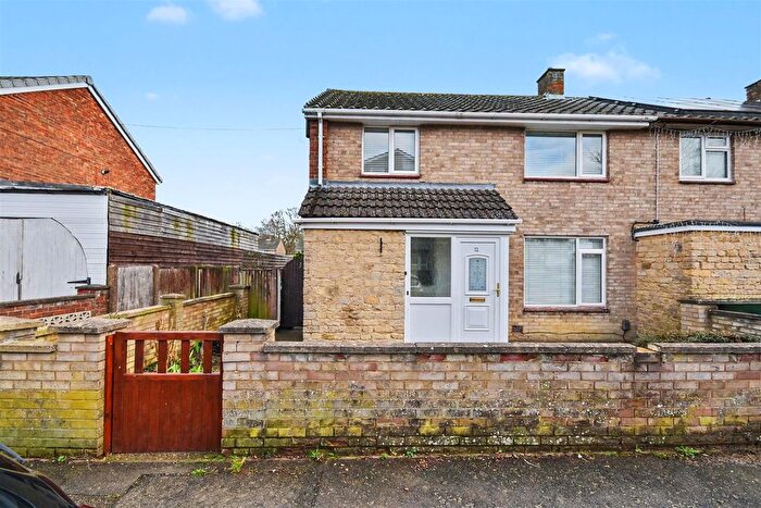 3 Bedroom End Terrace House To Rent In Thoresby Court, Corby, NN18