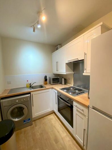 2 Bedroom Flat To Rent In Cleghorn Street, West End, Dundee, DD2