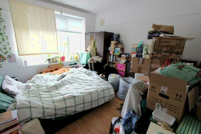 2 Bedroom Apartment To Rent In High Road, London, N12