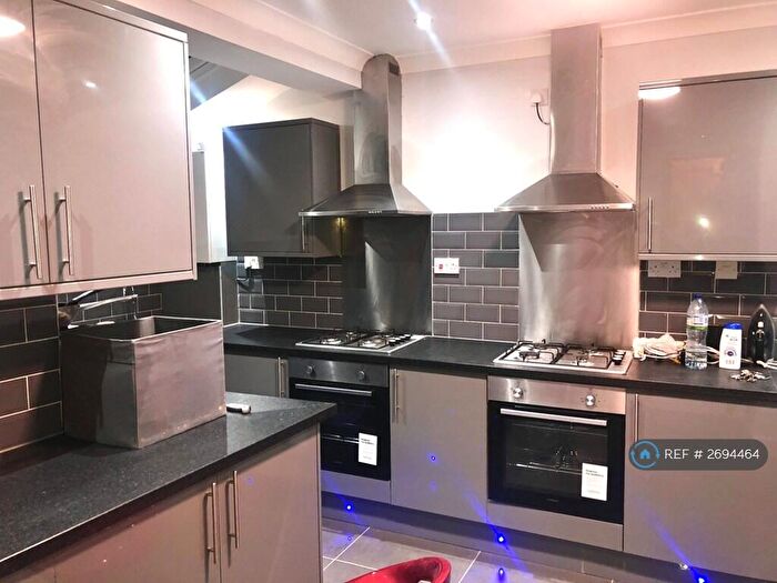 6 Bedroom Terraced House To Rent In Junction Road, Reading, RG1