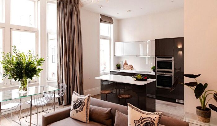 1 Bedroom Flat To Rent In Welbeck Street, Marylebone, London, W1G