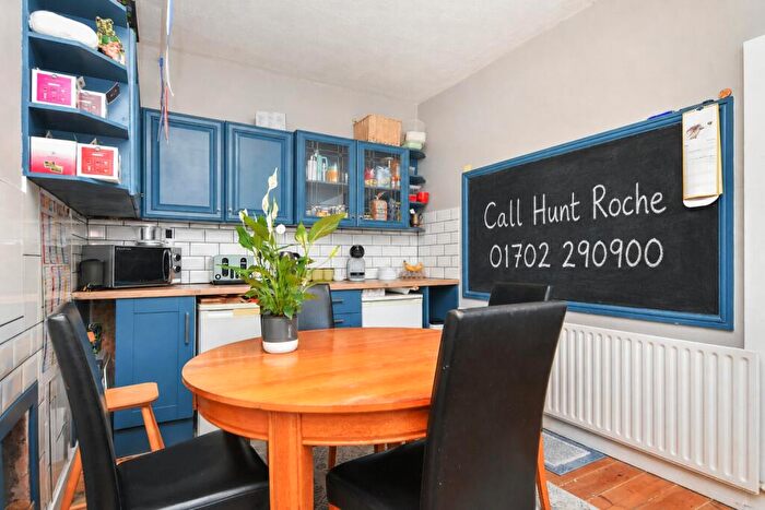 1 Bedroom Apartment For Sale In Hinguar Street, Shoebury Village, Shoeburyness, Essex, SS3