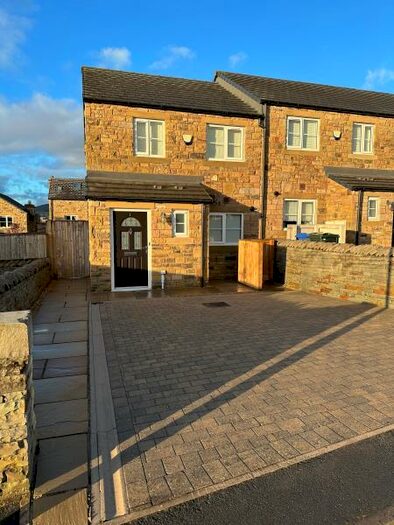 2 Bedroom Semi-Detached House To Rent In Spencer Close, Skipton, BD23