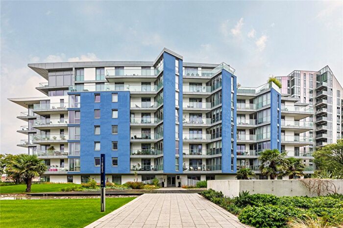 2 Bedroom Flat For Sale In Eastfields Avenue, London, SW18