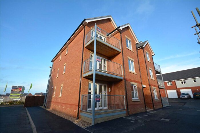1 Bedroom Apartment For Sale In Albert Way, East Cowes, Isle Of Wight, PO32