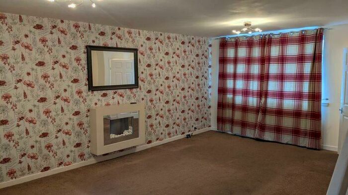 3 Bedroom Terraced House To Rent In High Bank Road, Droylsden, Manchester, M43