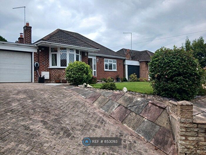 2 Bedroom Bungalow To Rent In Walsall, West Midlands, WS4