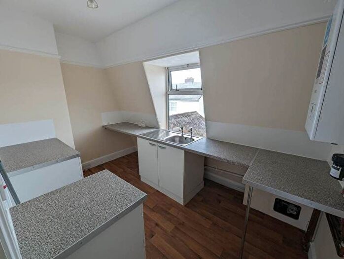 1 Bedroom Flat To Rent In Union Street, Plymouth, Devon, PL1