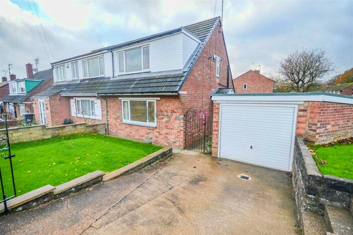 3 Bedroom Semi-Detached House To Rent In Arnold Avenue, Sheffield, S12