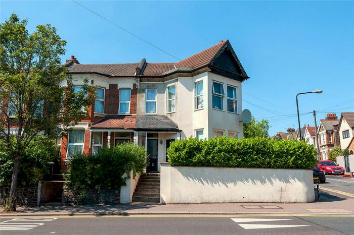 1 Bedroom Flat To Rent In Church Hill, Walthamstow, London, E17