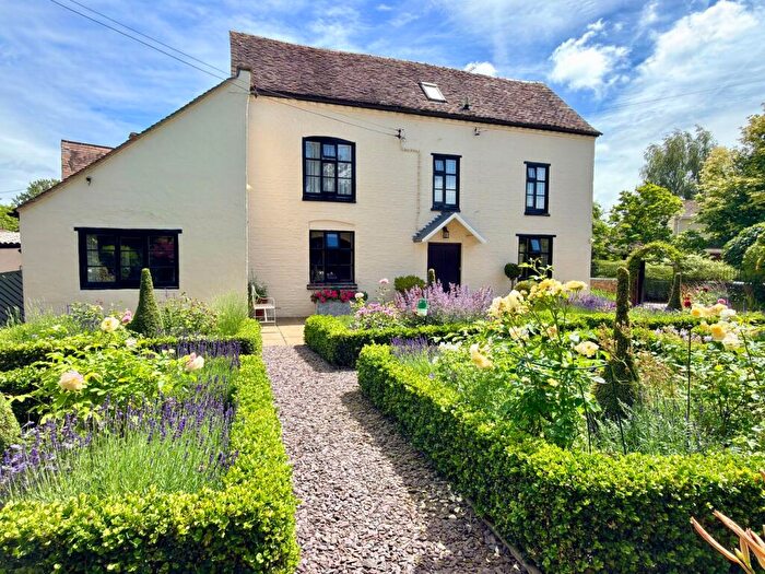 4 Bedroom Detached House For Sale In Church End, Twyning, Tewkesbury, GL20