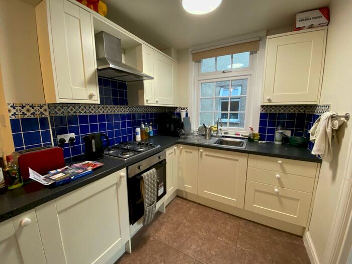 3 Bedroom Semi-Detached House To Rent In Cricket Road, Cowley, East Oxford, OX4