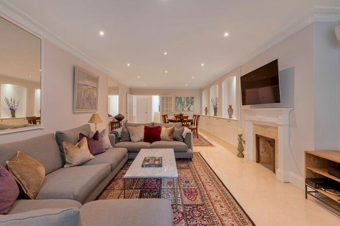 5 Bedroom Detached House To Rent In Melbury Road, London, W14