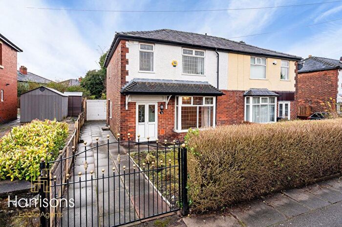 3 Bedroom Semi Detached House For Sale In Auction: Laburnum Road, Farnworth, Bolton, Lancashire, BL4