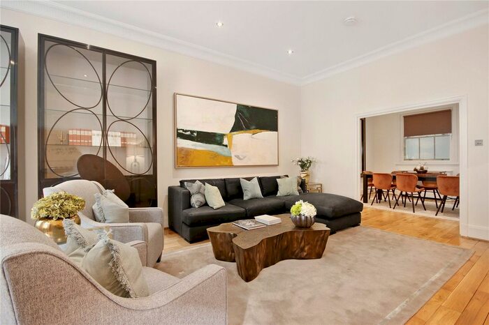 4 Bedroom Mews To Rent In Headfort Place, London, SW1X