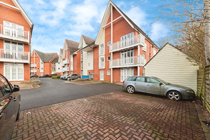 2 Bedroom Flat For Sale In Woodshires Road, Solihull, B92