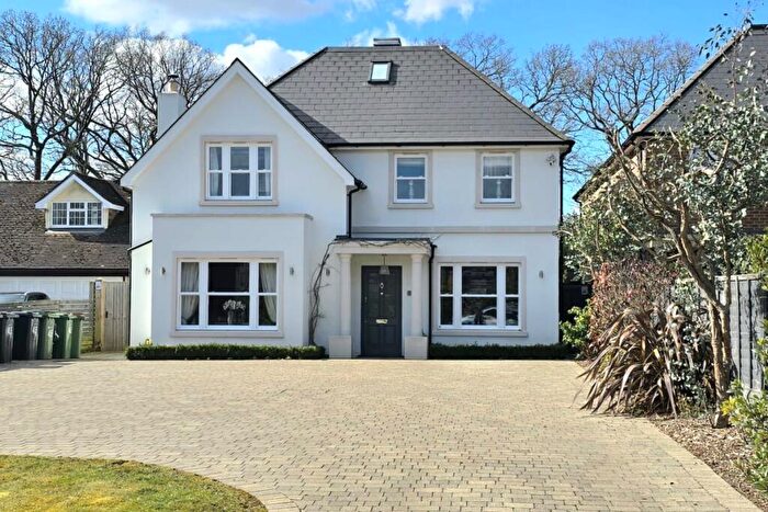 5 Bedroom Detached House For Sale In The Glade, Leatherhead, KT22