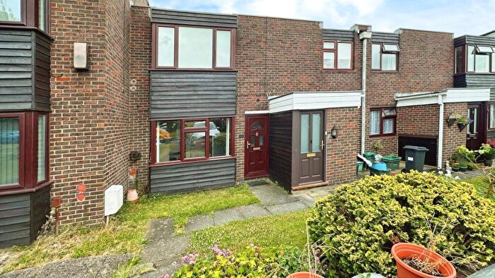 2 Bedroom Maisonette To Rent In Wood Dale, Great Baddow, Chelmsford, CM2