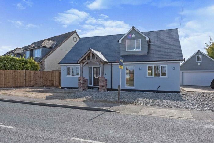 4 Bedroom Bungalow For Sale In Fordham Road, Freckenham, Bury St. Edmunds, Suffolk, IP28