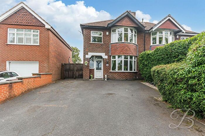 3 Bedroom Semi-Detached House For Sale In Kirkby Folly Road, Sutton-In-Ashfield, NG17