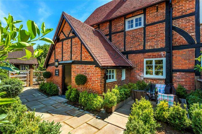 2 Bedroom Semi-Detached House To Rent In Clay Lane, Jacobs Well, Guildford, Surrey, GU4