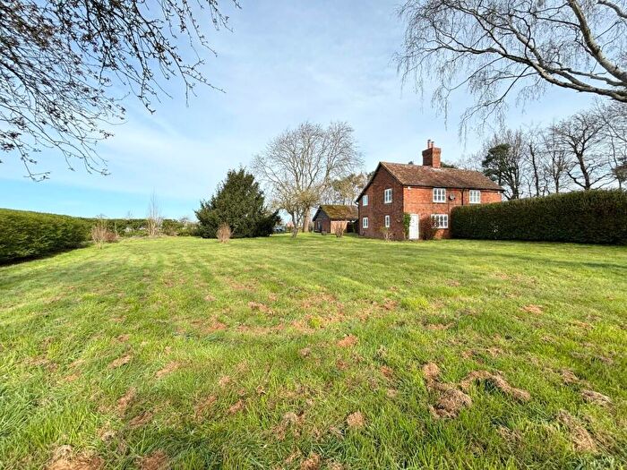 3 Bedroom Semi Detached House To Rent In Drove Road, Gamlingay, SG19