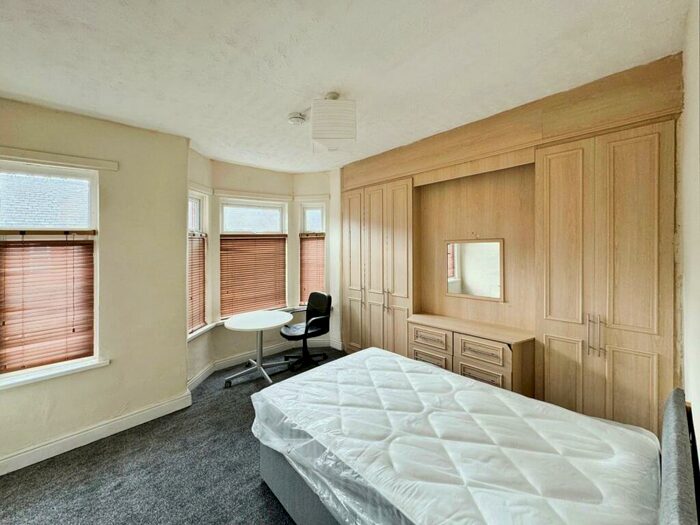 4 Bedroom Terraced House To Rent In Wykeham Street, Manchester, Greater Manchester, M14