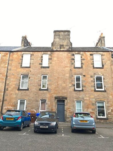 3 Bedroom Flat To Rent In Bruce Street, Stirling Town, Stirling, FK8