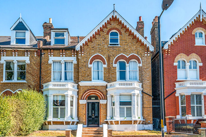 3 Bedroom Flat For Sale In Marmora Road, East Dulwich, London, SE22