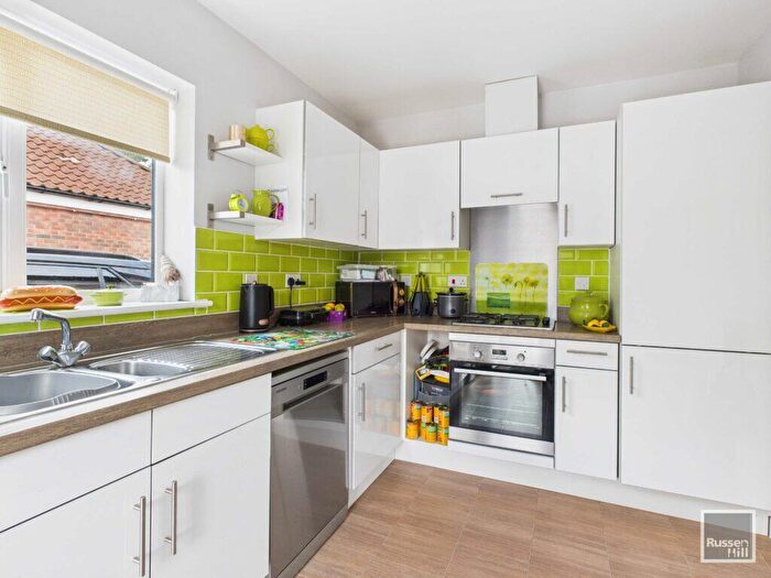 2 Bedroom Detached Bungalow For Sale In Memorial Way, Lingwood, NR13
