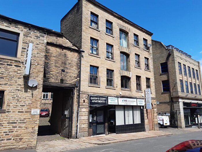 9 Bedroom Commercial Property For Sale In Bull Close Lane, Halifax, HX1