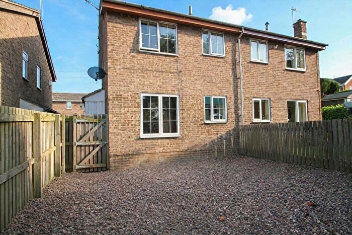 1 Bedroom Town House For Sale In Millgate, Ackworth, Pontefract, WF7
