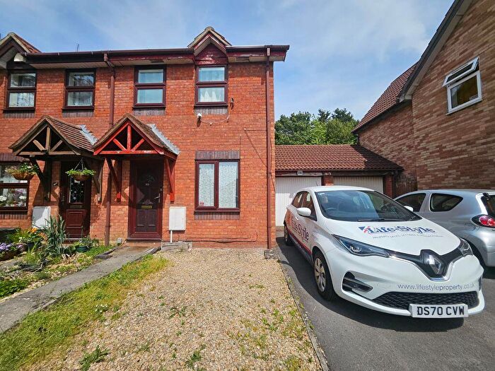 2 Bedroom Semi-Detached House To Rent In Ormonds Close, Bristol, BS32