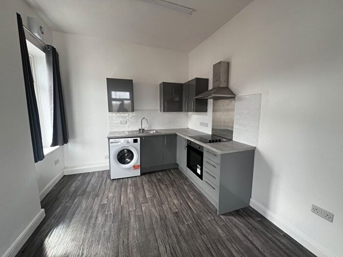 2 Bedroom Flat To Rent In Manchester Road, Manchester, M34