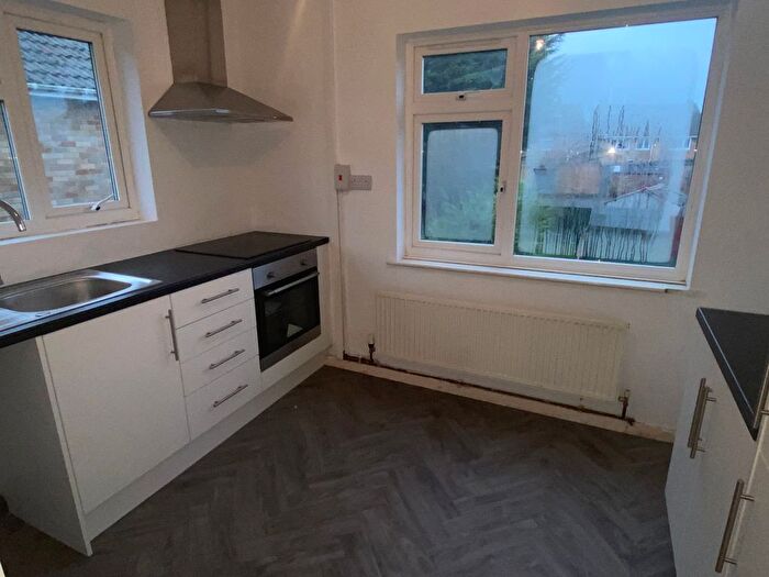 2 Bedroom Flat To Rent In Grange Road, Doncaster, DN6