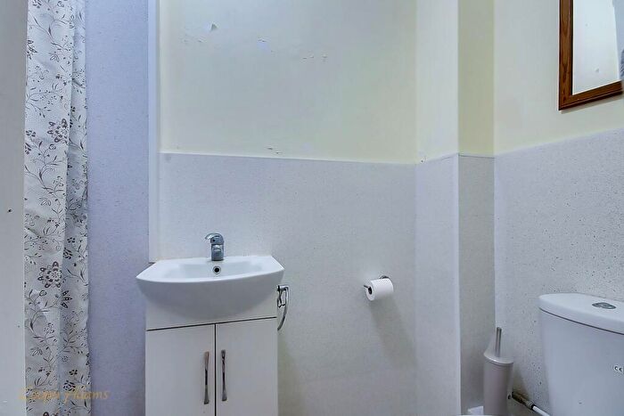 1 Bedroom Flat To Rent In Ham Road, Worthing, BN11