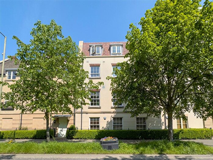 2 Bedroom Apartment To Rent In Welch Way, Witney, Oxfordshire, OX28