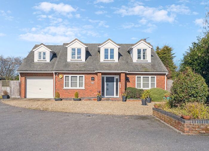 4 Bedroom Detached House For Sale In Robins Drive, High Wycombe, HP12