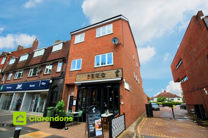 3 Bedroom Flat To Rent In Banstead, Surrey, SM7