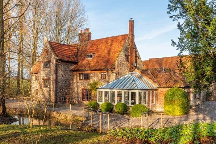 5 Bedroom Detached House To Rent In Sharrington Road, Gunthorpe, Melton Constable, NR24