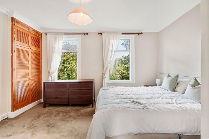 2 Bedroom End Of Terrace House For Sale In Meadow Road, Wimbledon, SW19