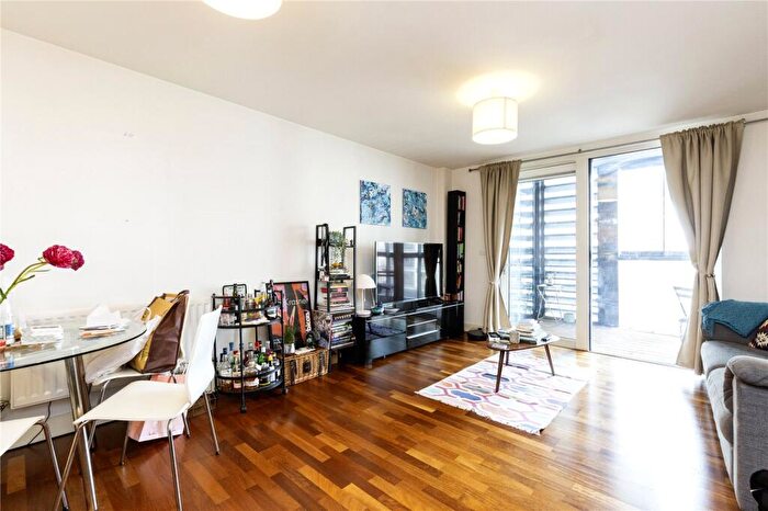 1 Bedroom Apartment For Sale In Raddon Tower, Dalston Square, London, E8