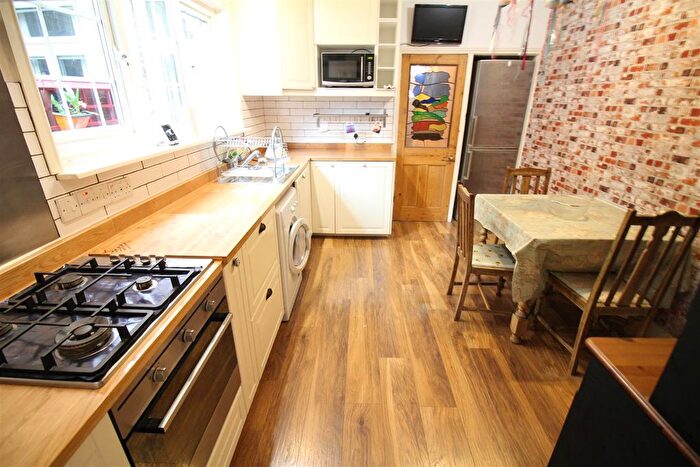 3 Bedroom Terraced House To Rent In Lansdowne Road, Hounslow, TW3