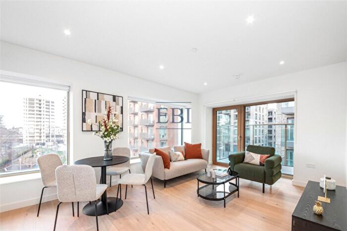 1 Bedroom Apartment To Rent In Steamer Building, Riverscape Walk, London, E16