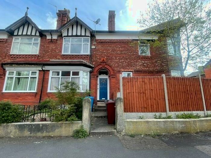 1 Bedroom Flat To Rent In Longford Place, Manchester, M14