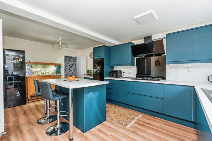 3 Bedroom Detached Bungalow For Sale In Orchard Close, North Baddesley, Southampton, SO52