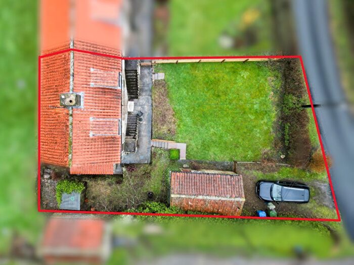 2 Bedroom Cottage For Sale In Cliff Street, Whitby, YO21