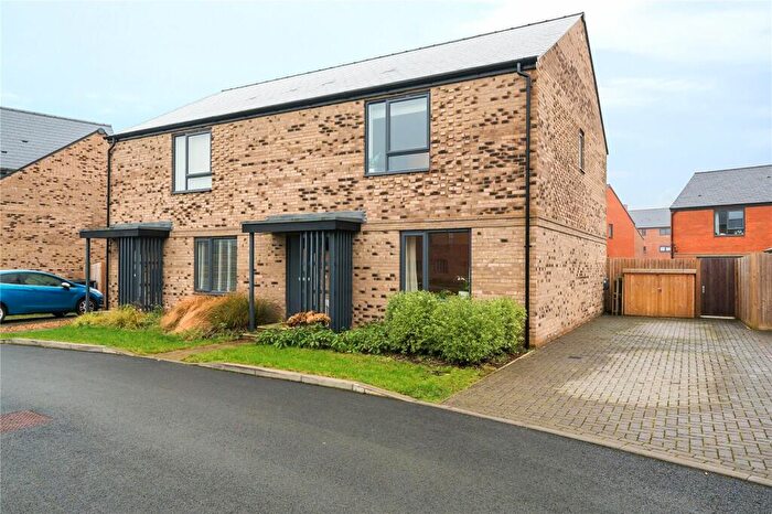 3 Bedroom Semi-Detached House To Rent In Ock Way, Godalming, GU7