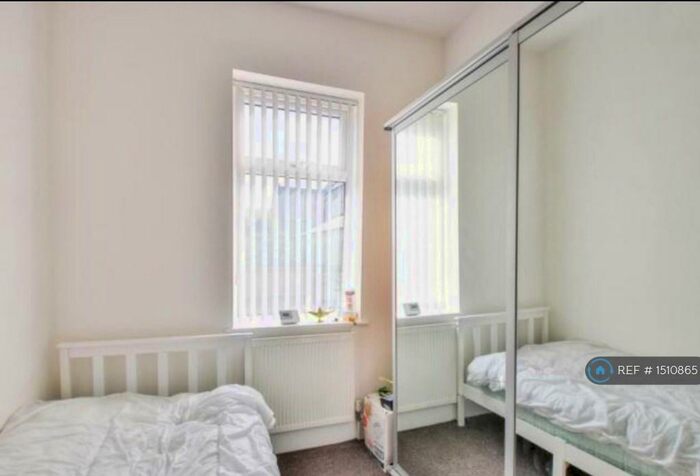 3 Bedroom Terraced House To Rent In Albion Street, Burnley, BB11